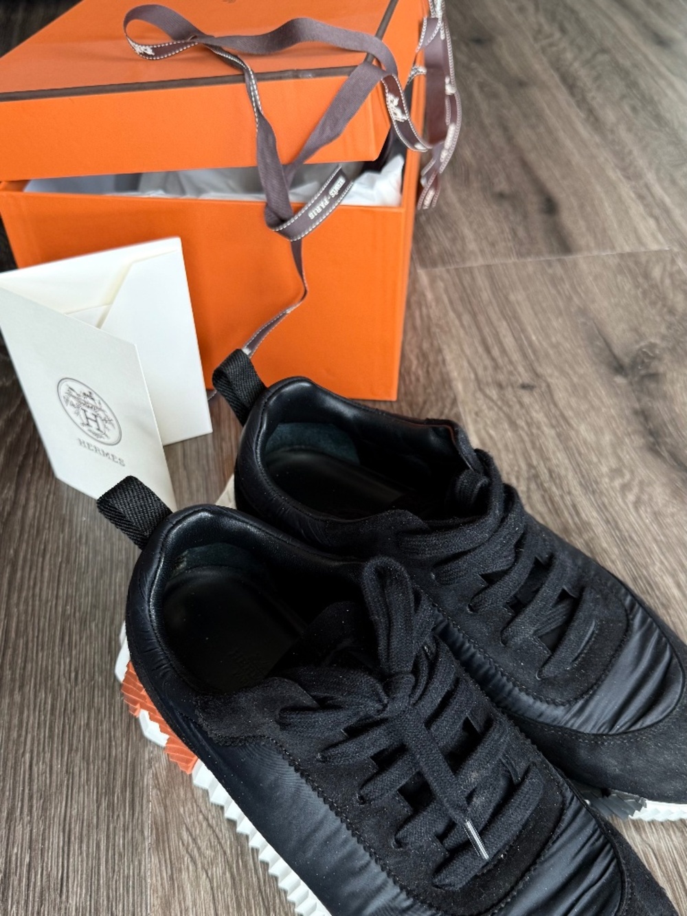 Hermes  - Women's Bouncing Sneakers in size 39.5, color Noir